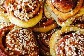cinnamon buns, pastry, coffee-756498.jpg